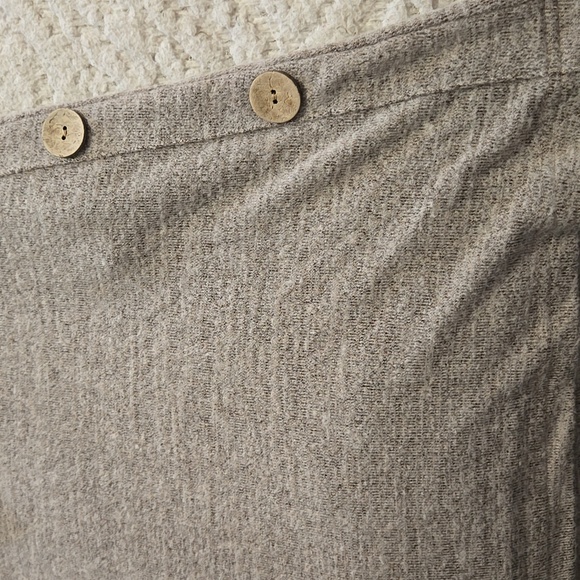 OFEEFAH Women's Taupe Tunic Dress Pockets, Long Sleeves, Crew Neck, Buttons Side - Picture 3 of 5